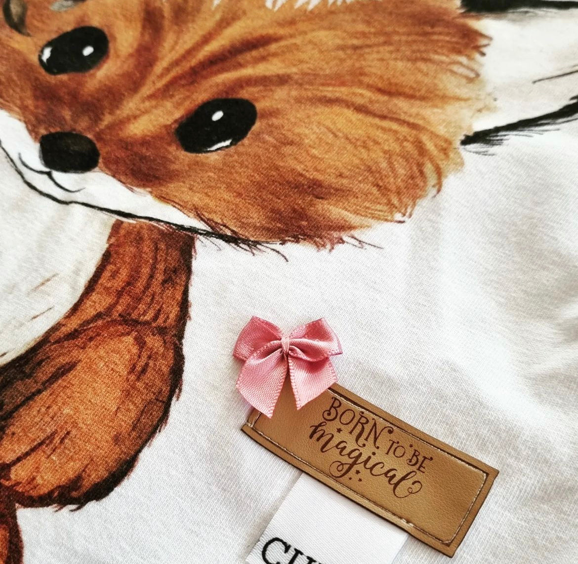 Kunstleder Patch mit Born to be magical