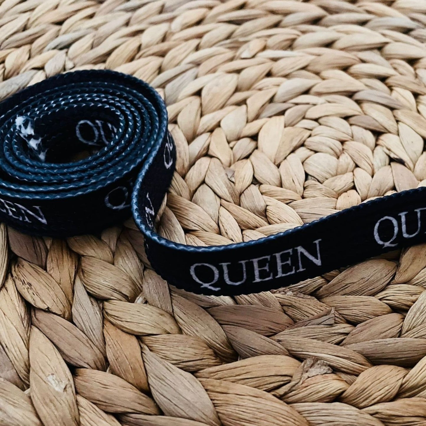 Bedruckte Kordel mit "Queen“