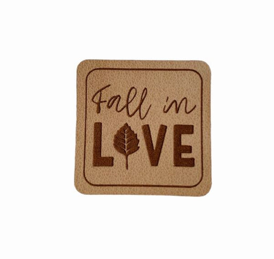 Kunstleder Patch mit Fall in LOVE
